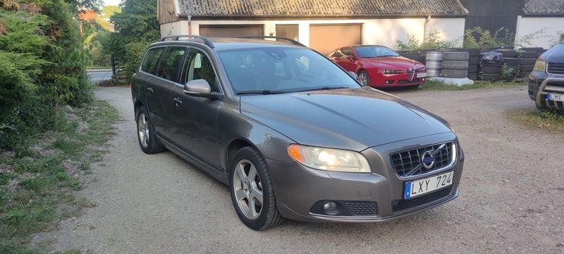 Volvo V70 bild 2