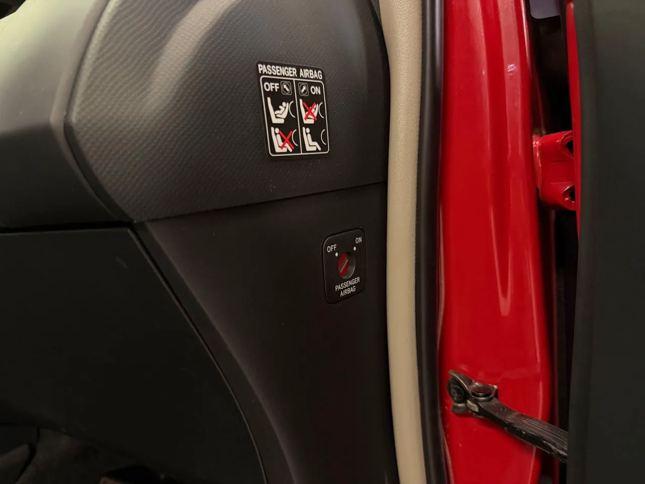 Vehicle image 18
