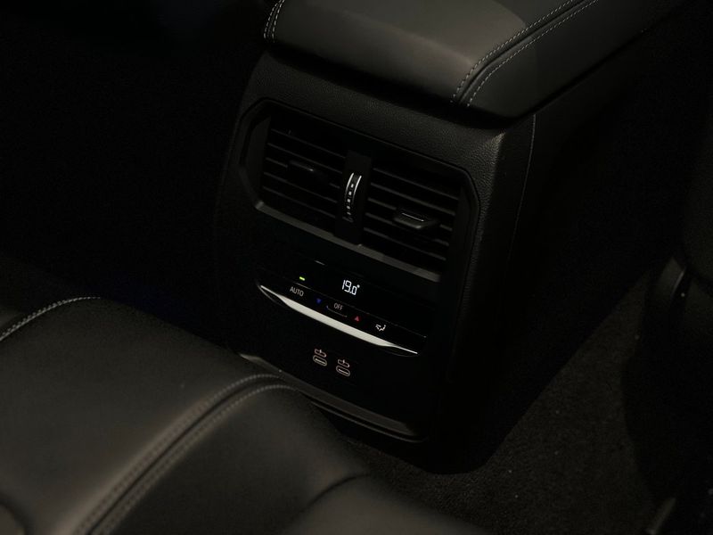BMW M4 bild 13