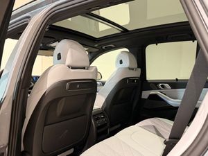 BMW X5 bild 8