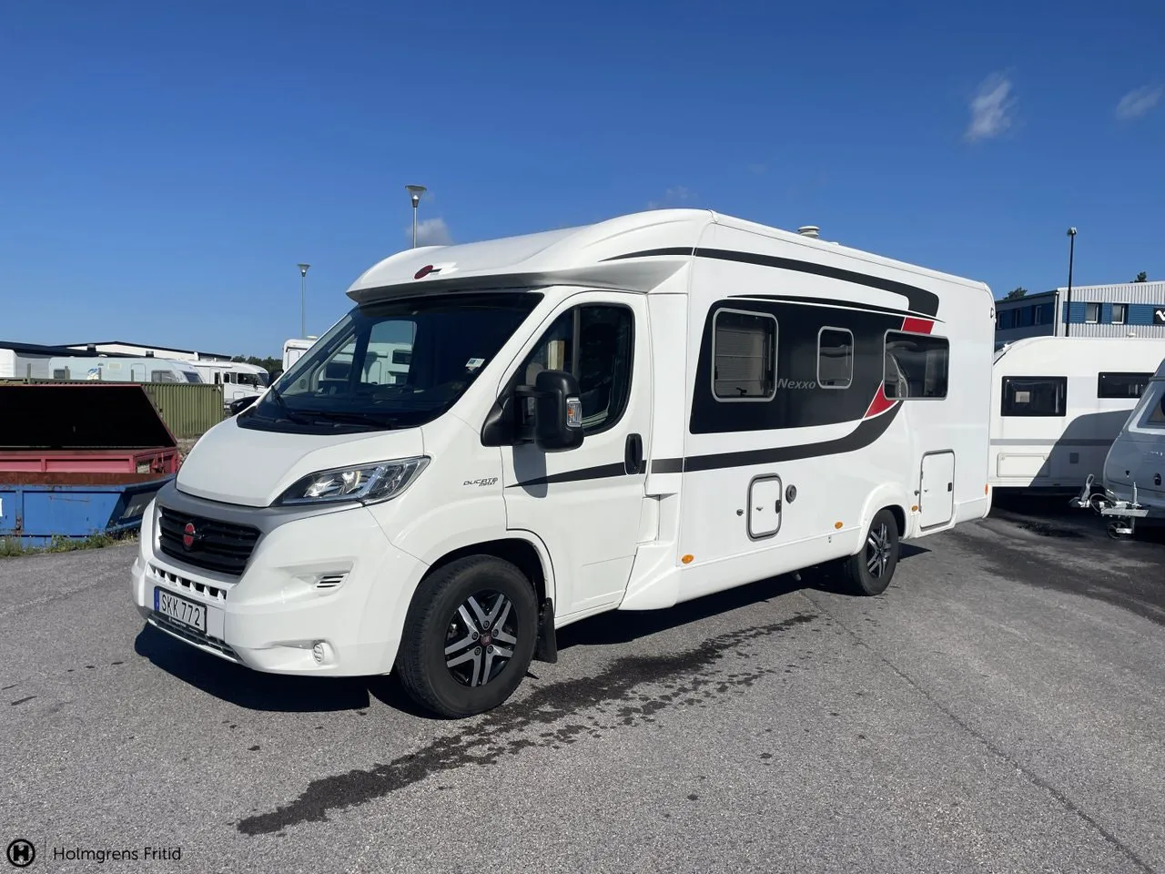 Vehicle image 6