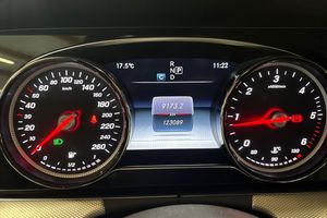Mercedes E220 bild 15