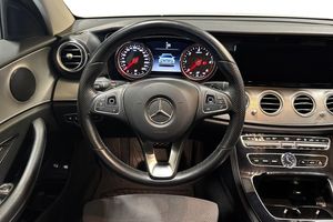 Mercedes E220 bild 13