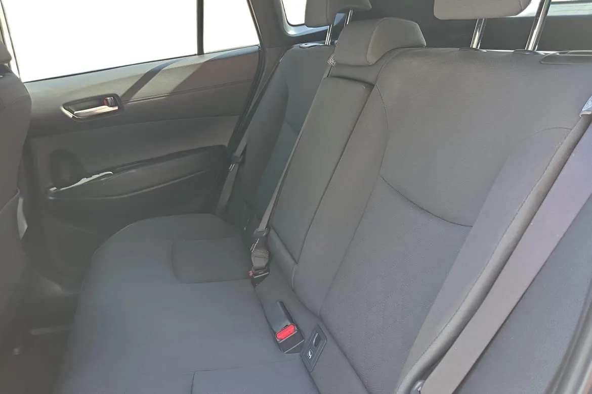 Vehicle image 18