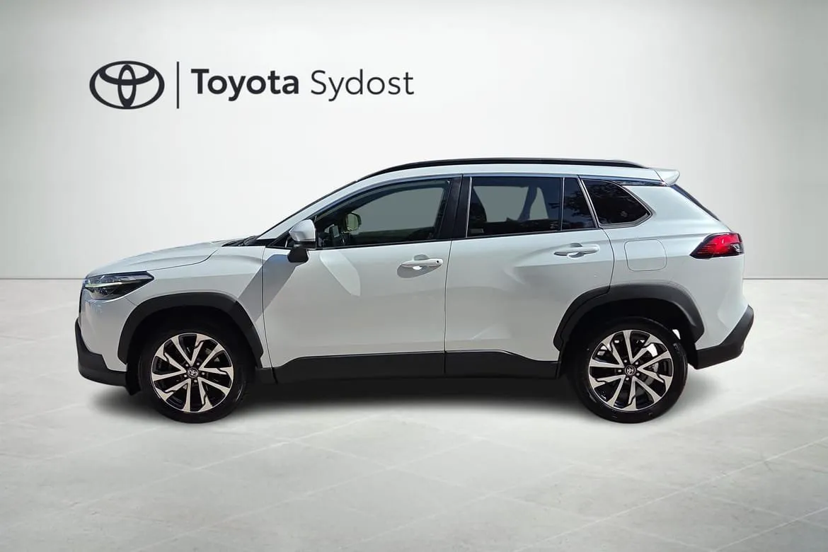 Vehicle image 2