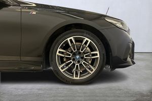 BMW 530 bild 8