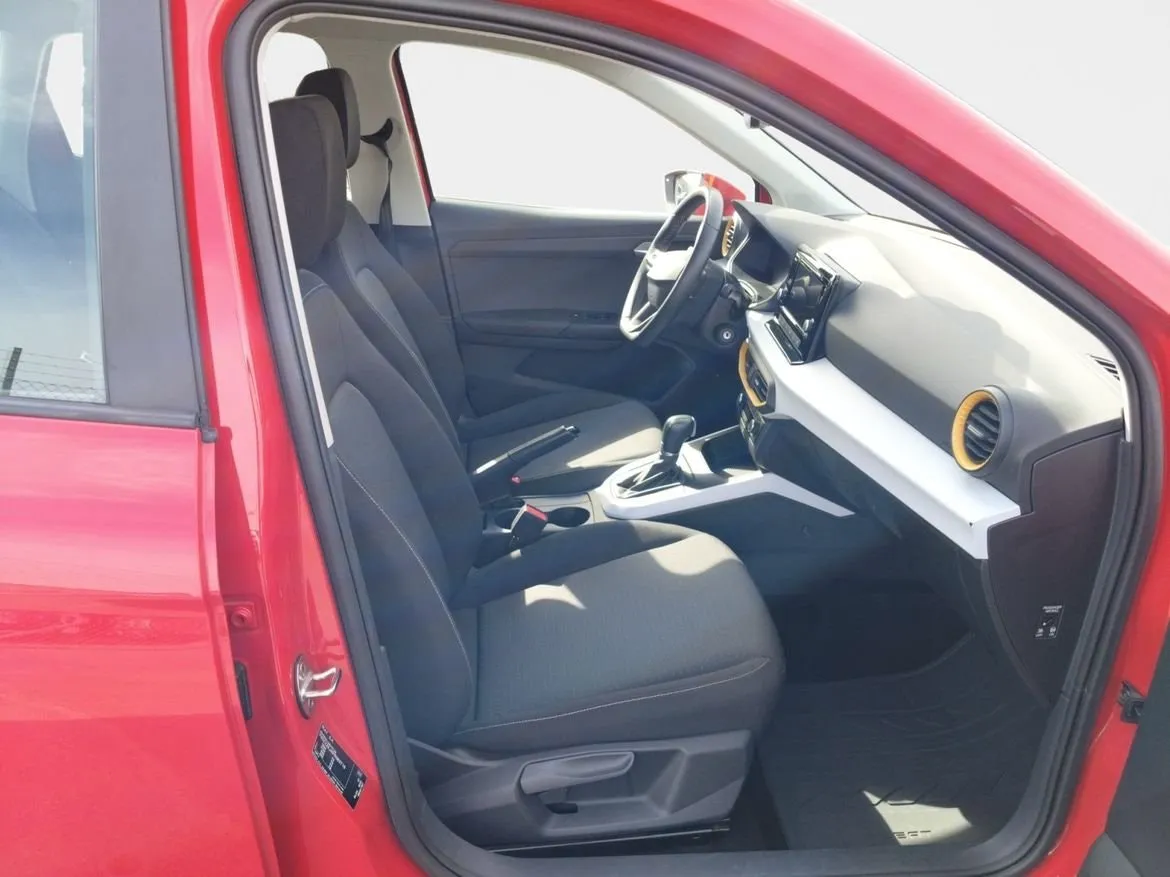 Vehicle image 14