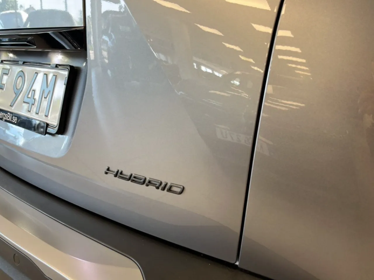 Vehicle image 15