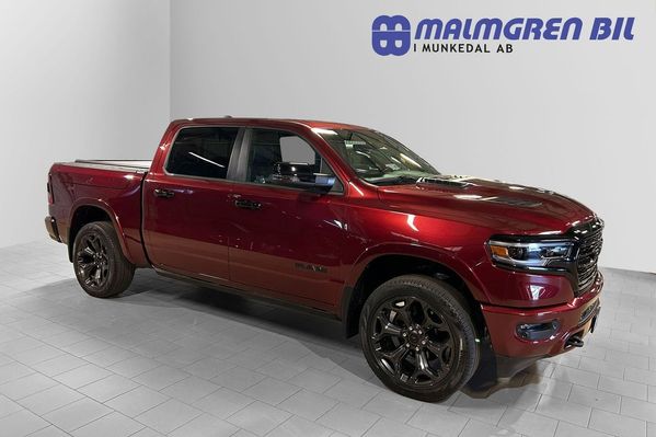 Dodge 1500 RAM V8 Limited Night RAMBOX Multiläm Rolltopp - 2024