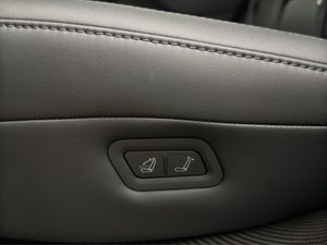 Tesla Model Y bild 20