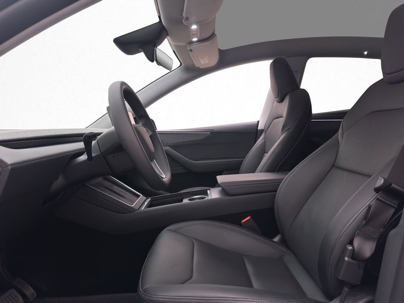 Tesla Model Y bild 12
