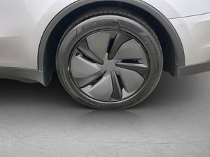 Tesla Model Y bild 35