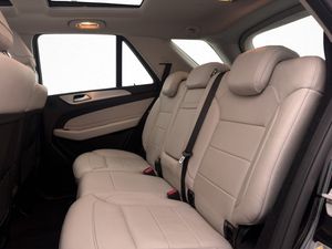 Mercedes GLE500 bild 16