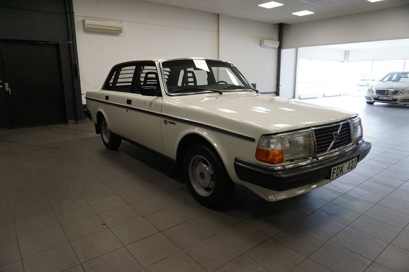 Volvo 244 bild 4