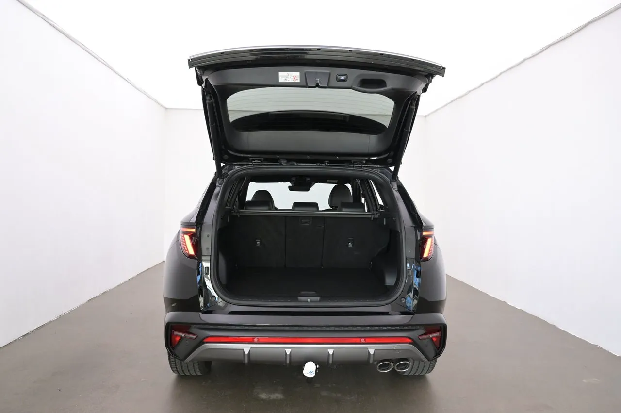 Vehicle image 21