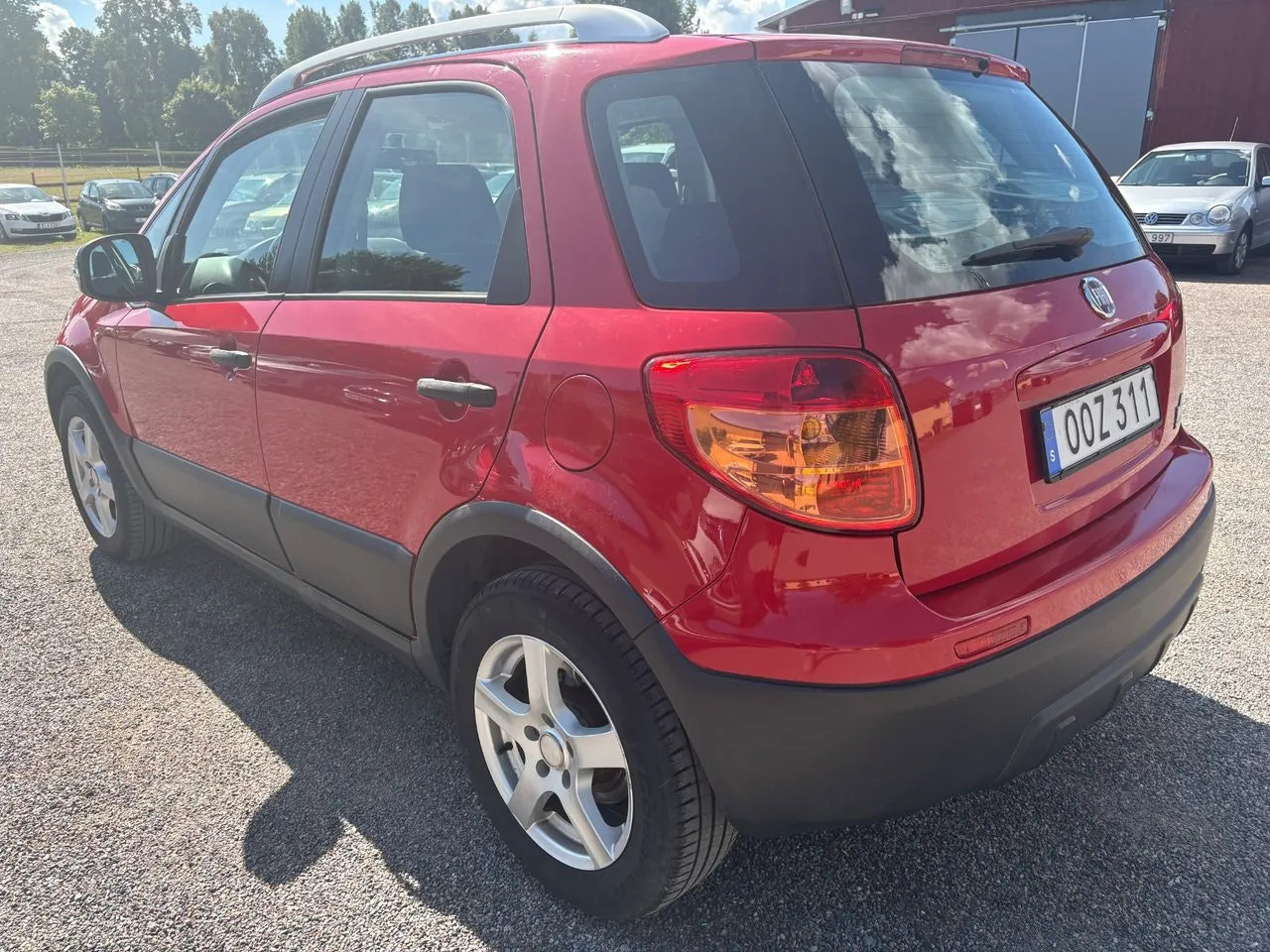 Vehicle image 3