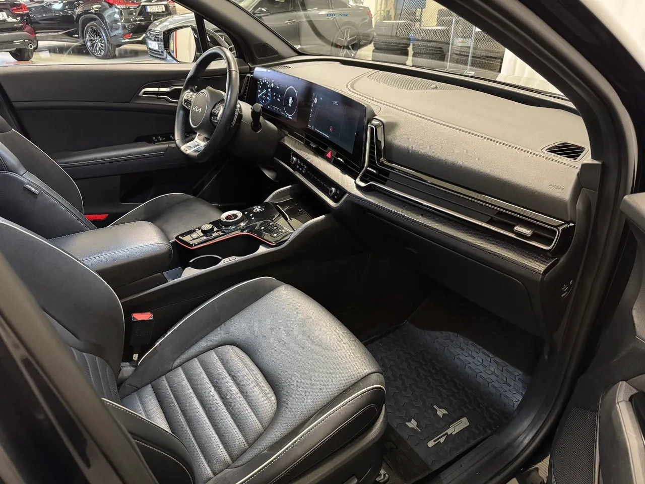 Vehicle image 20