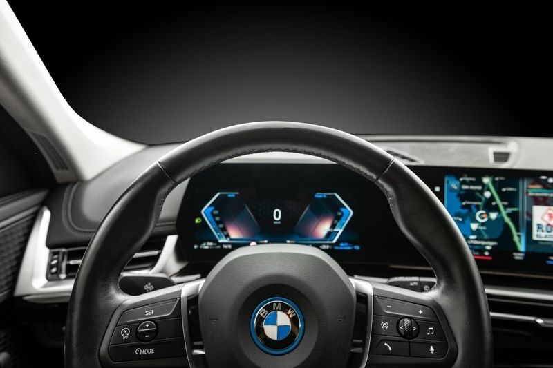 BMW X1 bild 8