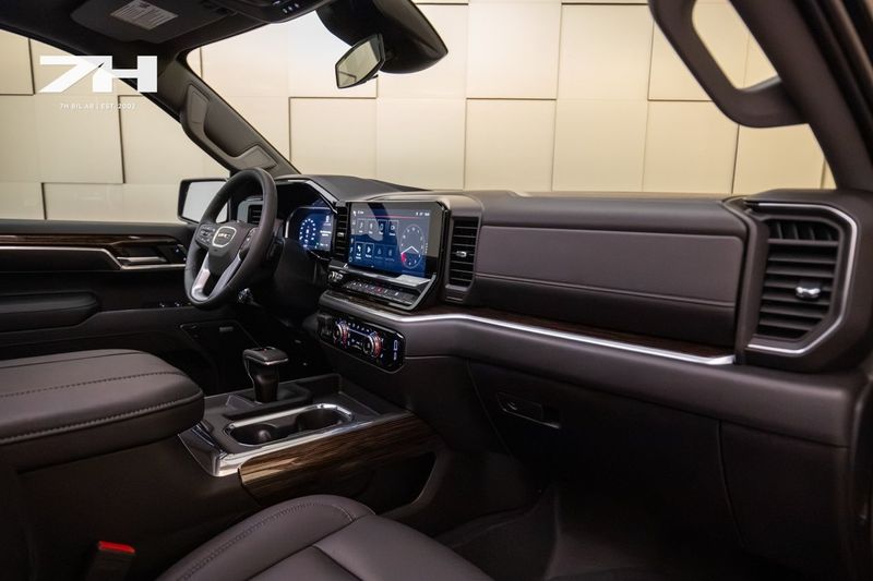 GMC Sierra bild 12