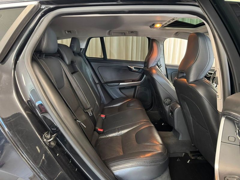 Volvo V60 bild 24