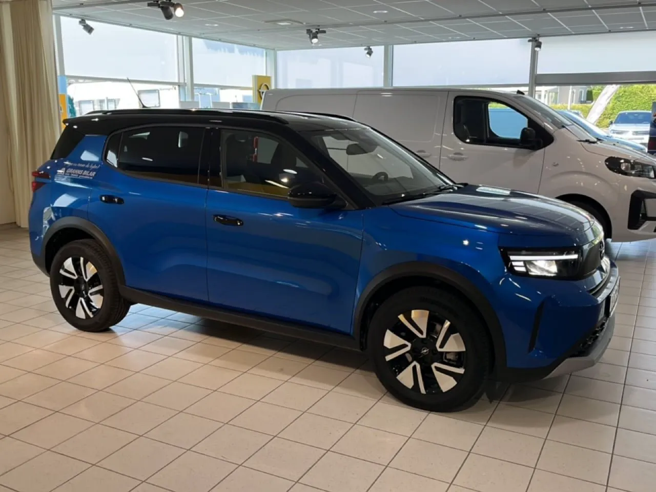 Vehicle image 2