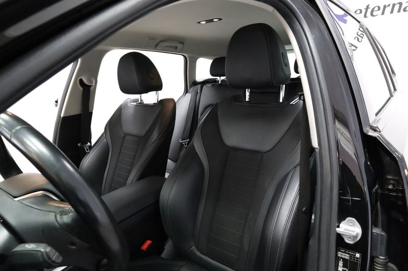 BMW 330 bild 9