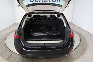 BMW 330 bild 12