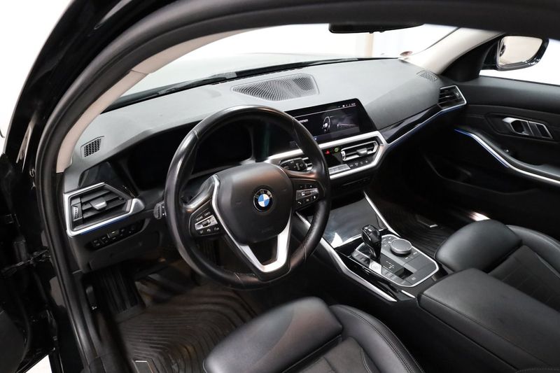 BMW 330 bild 6