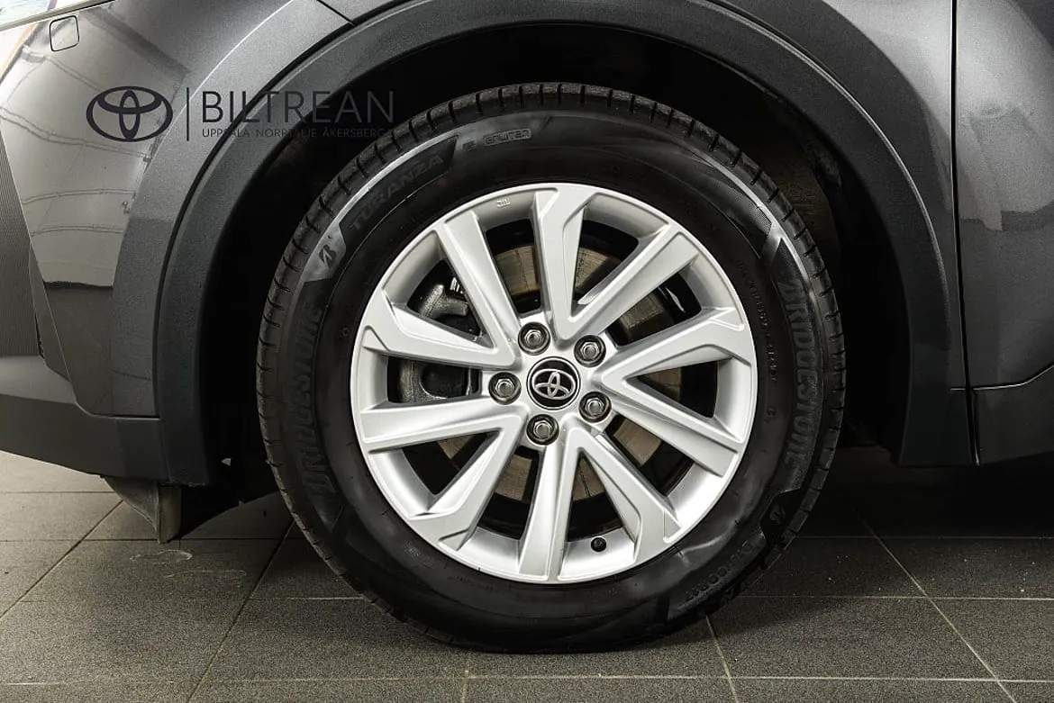 Vehicle image 20