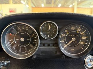 Mercedes 230 bild 10