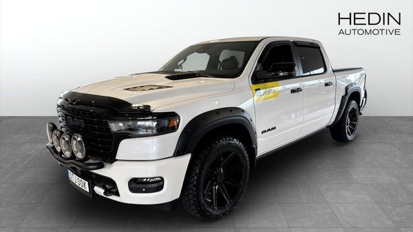 Dodge 1500 RAM Laramie WT Metall Jakt Edition Premium 3.0L 0% RÄN - 2025