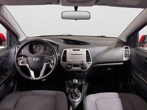 Hyundai i20 bild 12