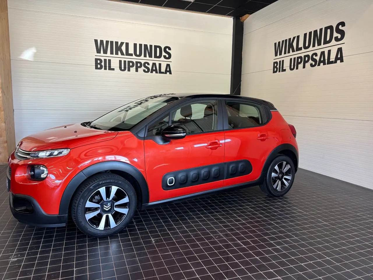 Vehicle image 1