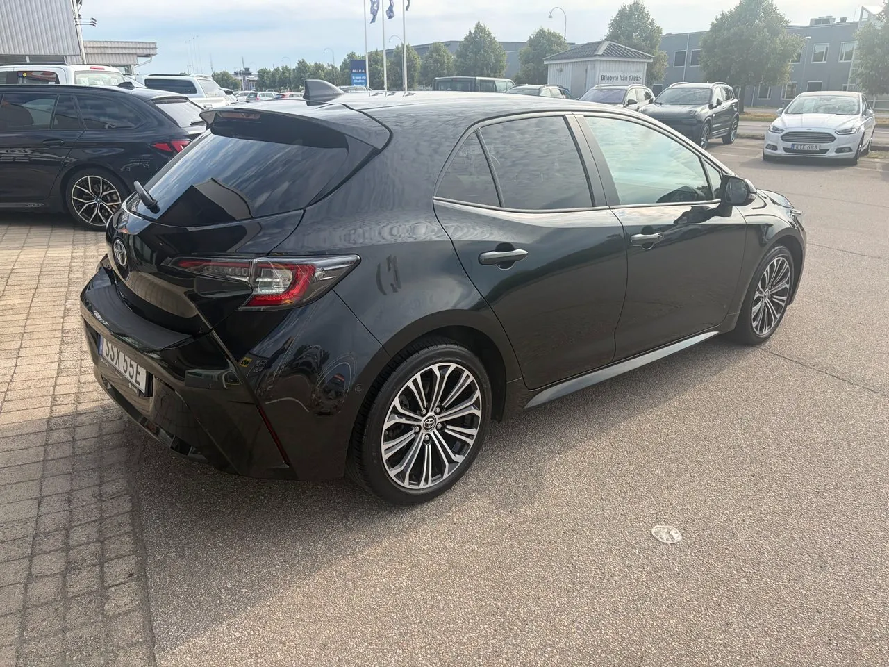 Vehicle image 2