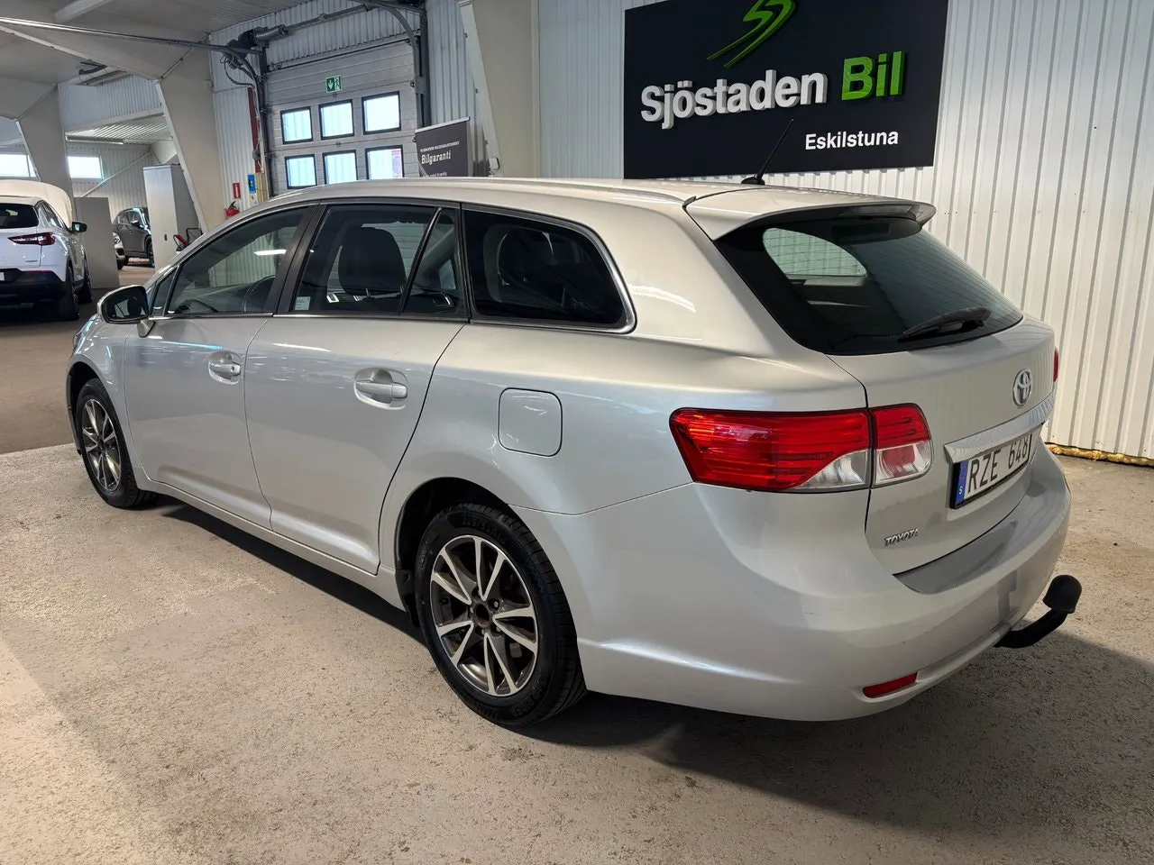 Vehicle image 2
