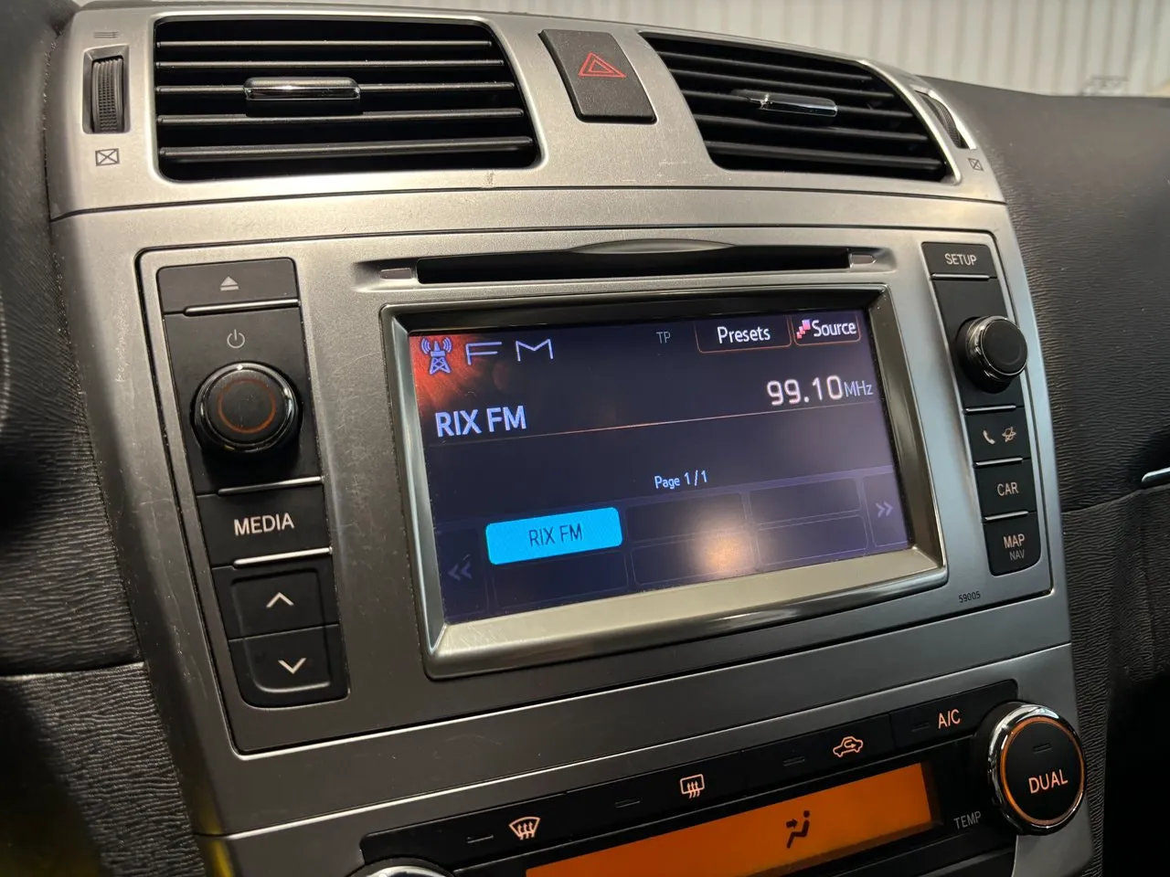 Vehicle image 14