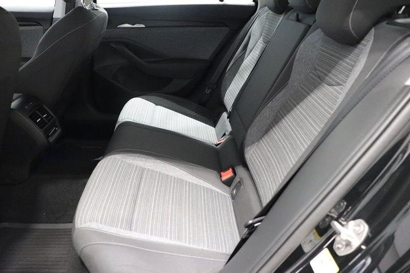 Skoda Superb bild 8