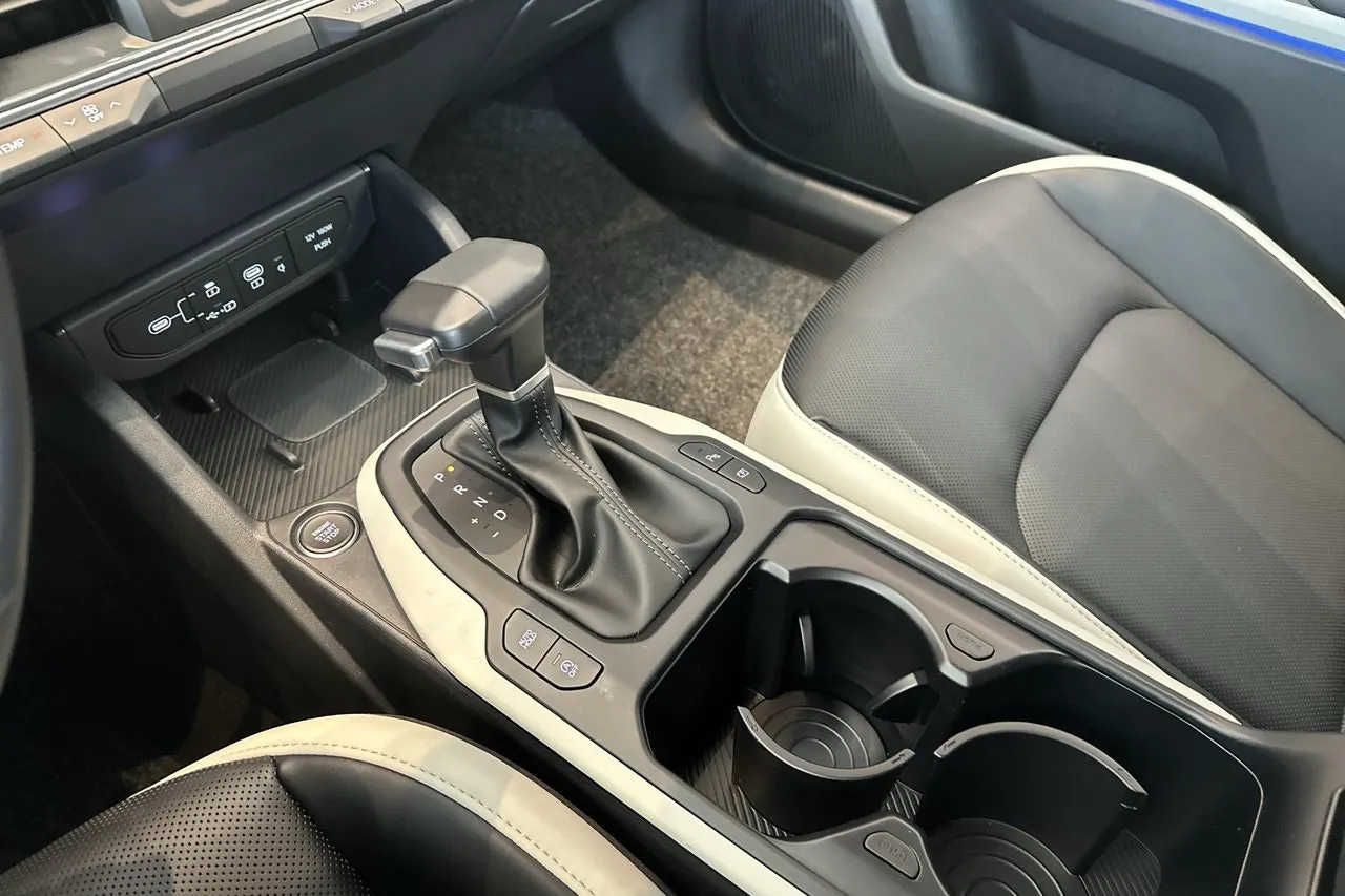 Vehicle image 20