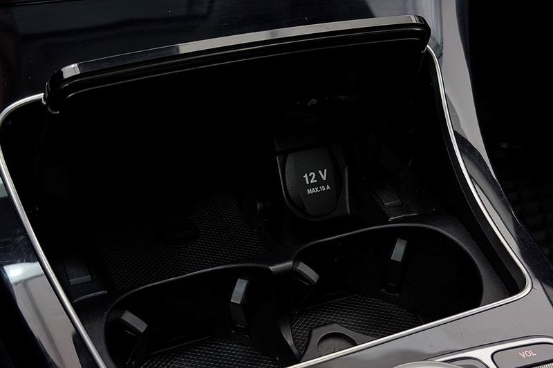 Mercedes GLC220 bild 30