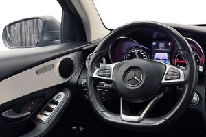 Mercedes GLC220 bild 17