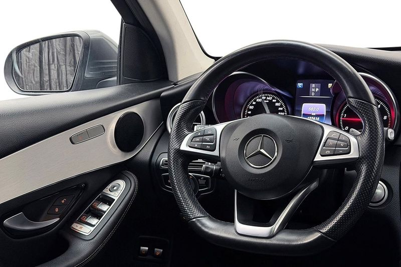 Mercedes GLC220 bild 17