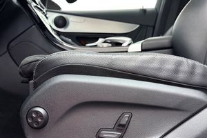 Mercedes GLC220 bild 14