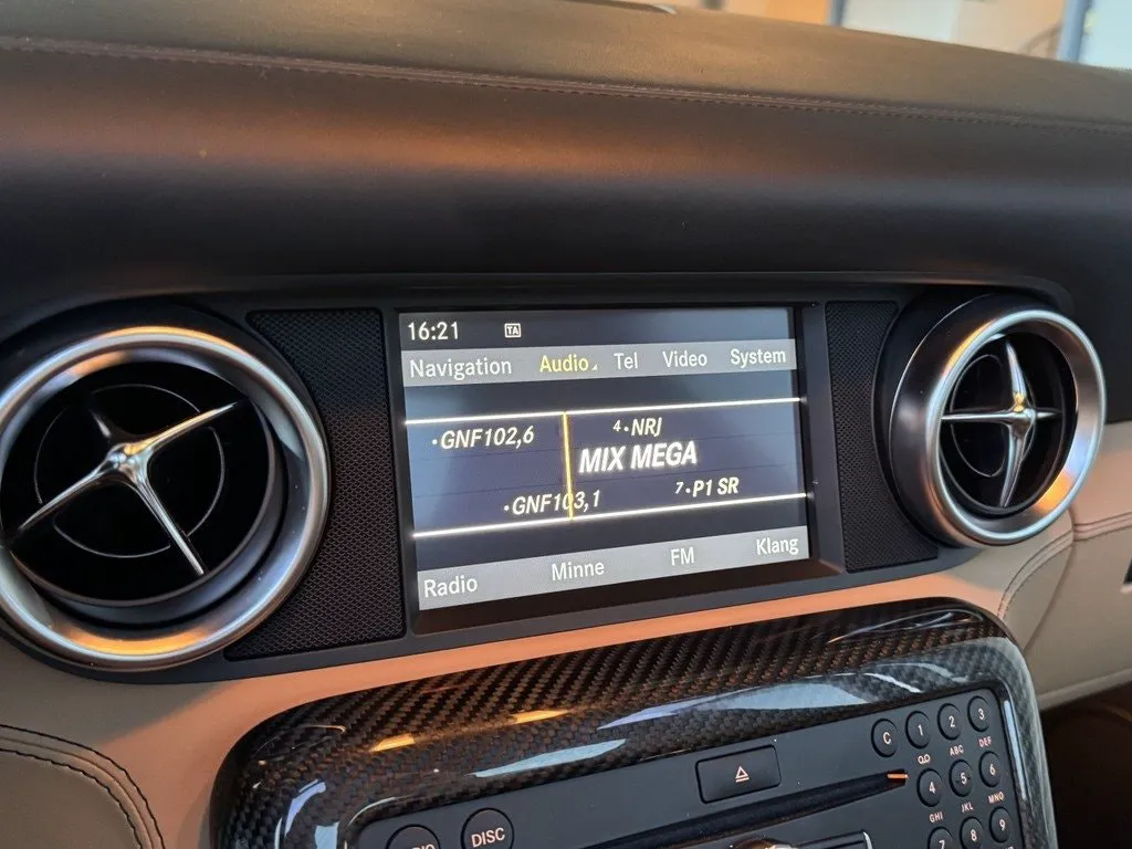 Vehicle image 22