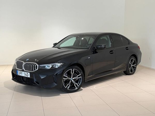 BMW 330 e Sedan M-Sport, Drag, Värmare, Adpt Fart, HiFi,Rattvärme,Navi - 2025