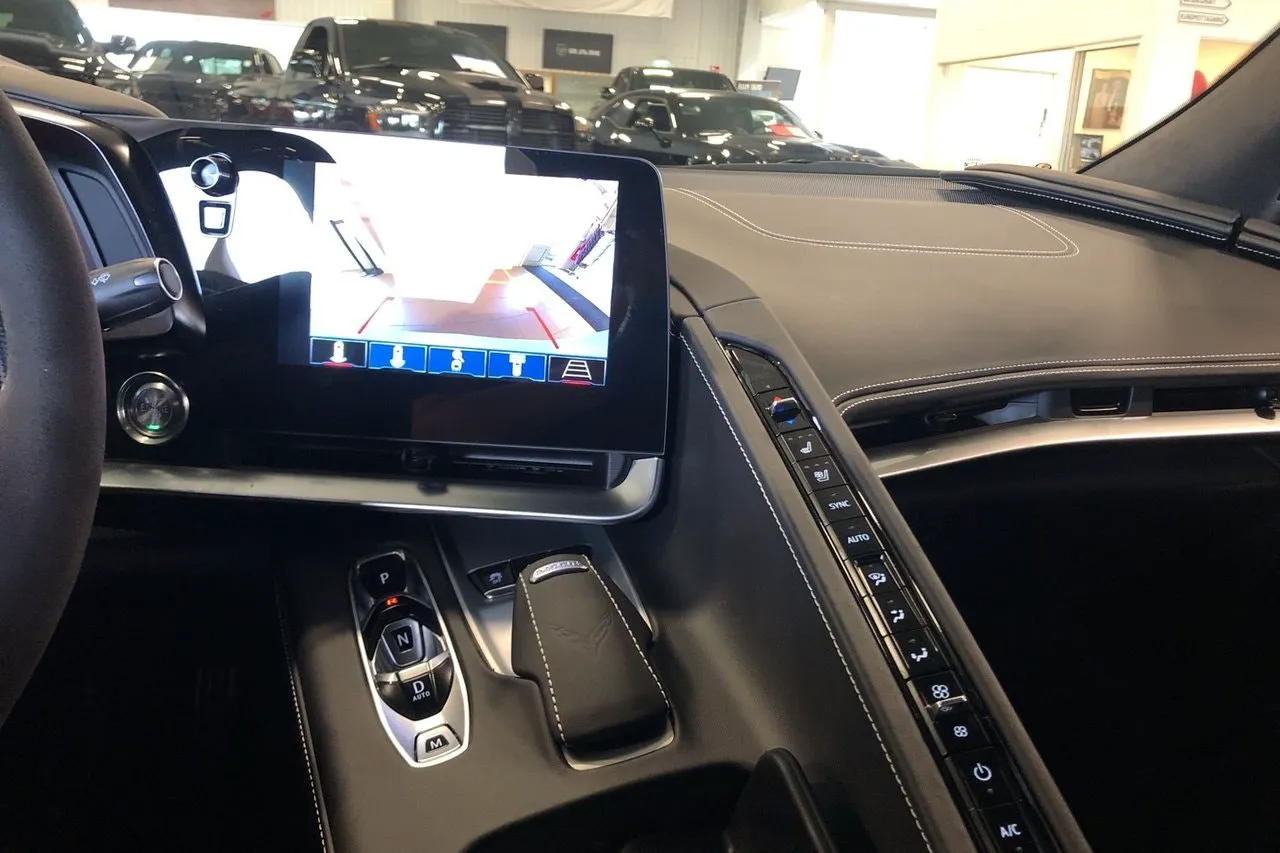 Vehicle image 14
