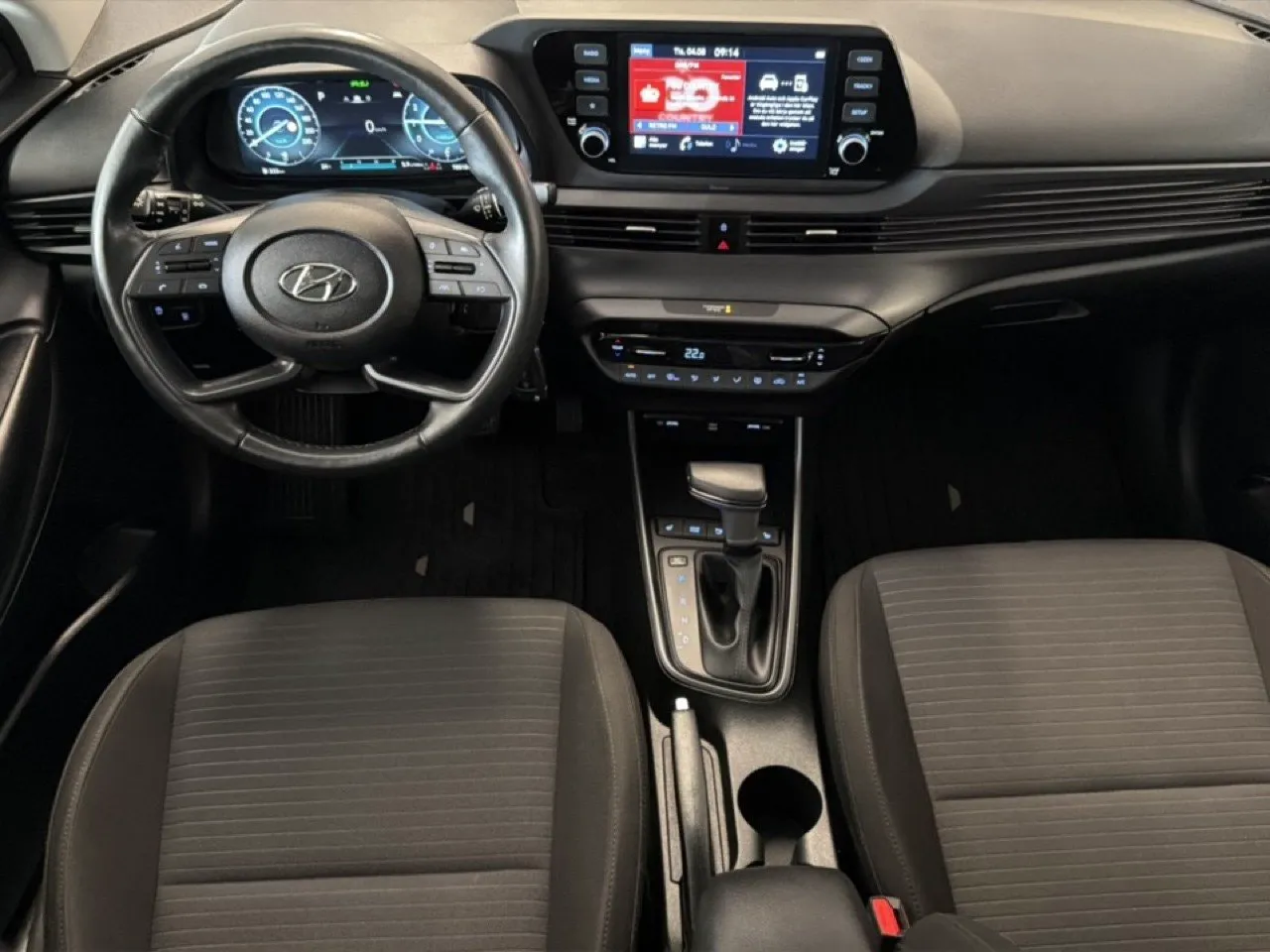Vehicle image 9