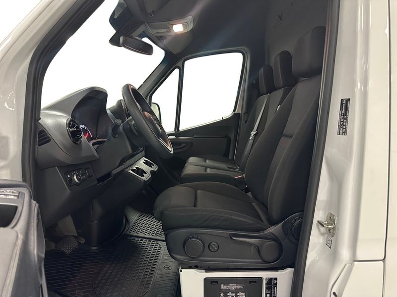 Mercedes Sprinter bild 8