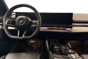BMW 530 bild 10