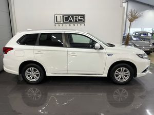 Mitsubishi Outlander bild 2