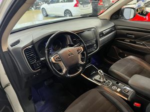 Mitsubishi Outlander bild 7